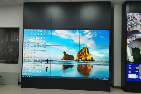 拼接屏廠家哪家好，采購時(shí)需要注意什么