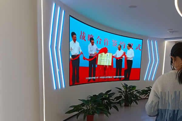 選購LED大屏幕時應(yīng)注意哪些問題？