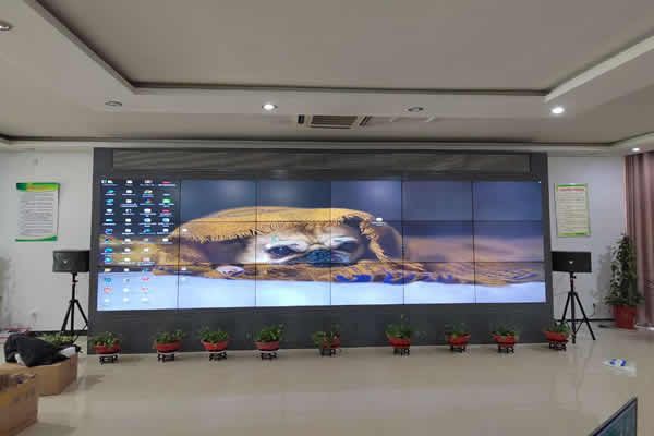 一塊55寸液晶拼接屏大概多錢，由哪些因素決定？