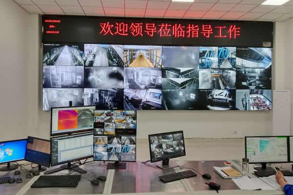 一塊拼接屏可以顯示多少路監(jiān)控畫面，監(jiān)控畫面是如何在拼接屏上顯示的