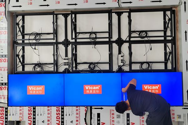 電腦是怎樣連接液晶拼接屏并控制的？