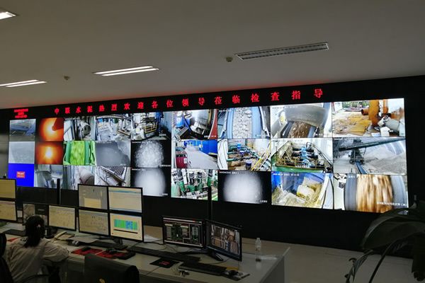 一塊拼接屏顯示多少路視頻監(jiān)控畫面合適？