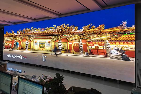 【展大局視野 創(chuàng)視覺盛宴】現(xiàn)代大屏幕顯示屏，引領(lǐng)視聽新潮流！