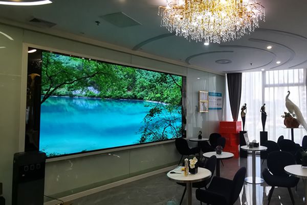 LED顯示屏可以當(dāng)家庭電視使用嗎，用哪種規(guī)格型號(hào)的好？