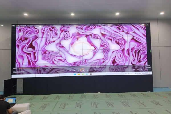 會(huì)議室高清大屏用LCD拼接屏好還是COB顯示屏好？