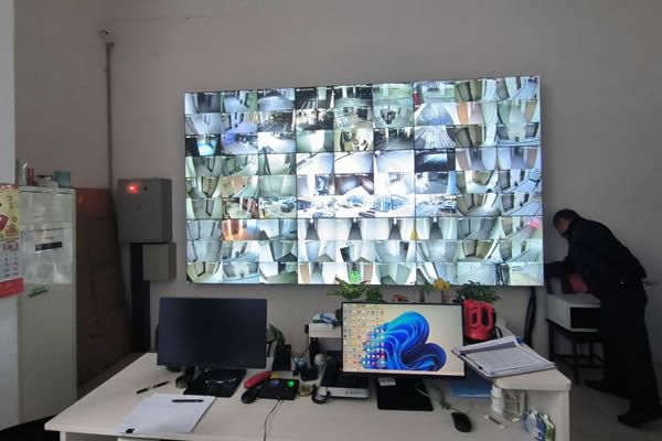 300路監(jiān)控畫(huà)面需要多少塊液晶拼接屏合適？