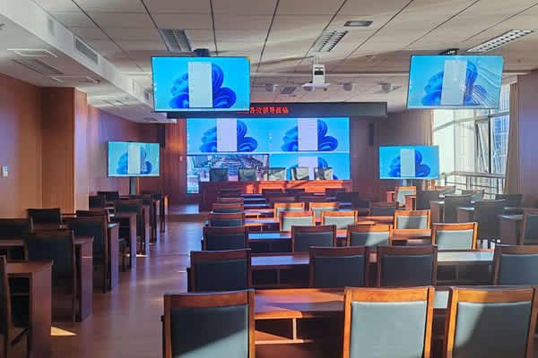 LED顯示屏點(diǎn)間距與觀(guān)看距離的關(guān)系