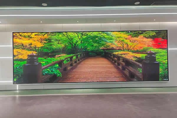 音樂廳led屏幕一般多少寸合適，用P幾的？