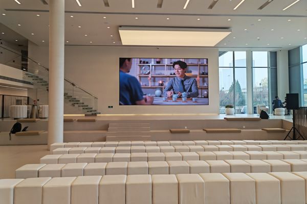 校園美育成果展受熱捧，LED顯示屏讓藝術(shù)教育更鮮活